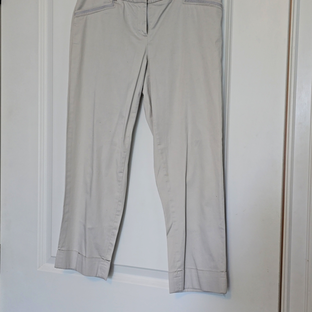Like new cropped dove gray pants